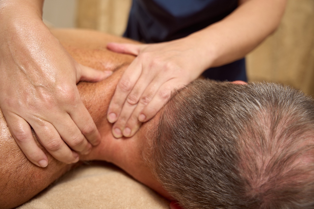 Back, Shoulder & Neck Massage